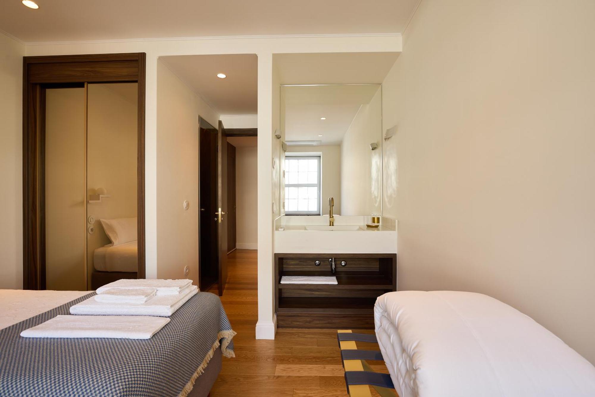 Flh Porto Clerigos Luxury Apartments Номер фото